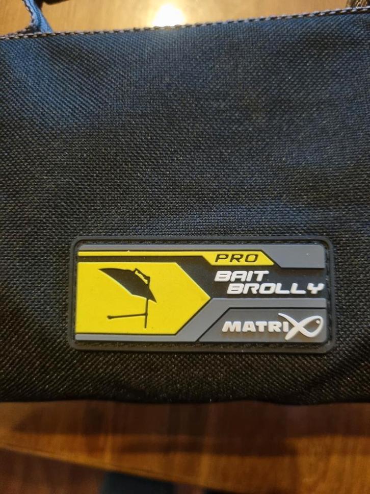 Matrix bait brolly pro, Watersport en Boten, Hengelsport | Witvissen, Nieuw, Overige typen, Ophalen