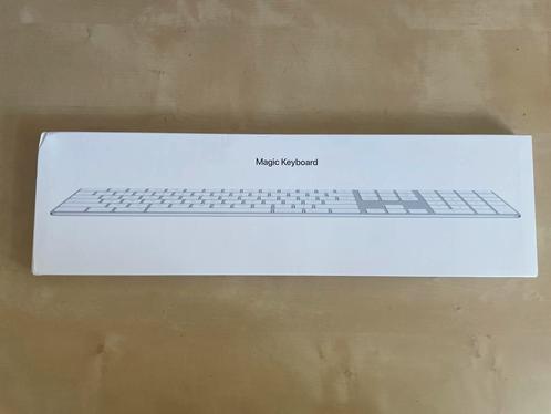Apple Magic Keyboard - A1843 - Nieuw!, Computers en Software, Toetsenborden, Nieuw, Numeriek, Draadloos, Multimediatoetsen, Ophalen