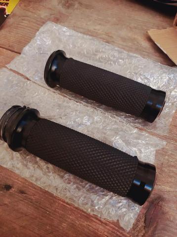 Harley Davidson Handvaten metaal,rubber beschikbaar voor biedingen