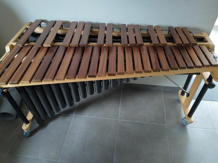 Marimba in perfecte staat, Muziek en Instrumenten, Percussie, Zo goed als nieuw, Melodische percussie, Ophalen