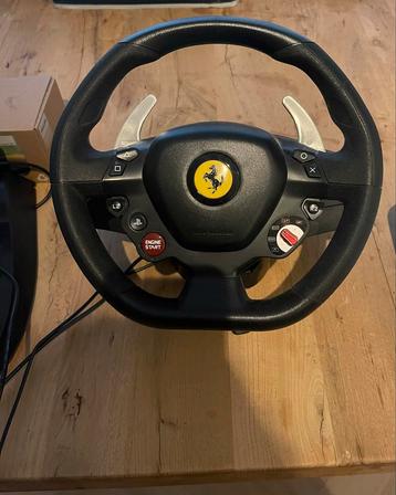 Ferrari Racestuur + Pedalen - Zo goed als nieuw! beschikbaar voor biedingen