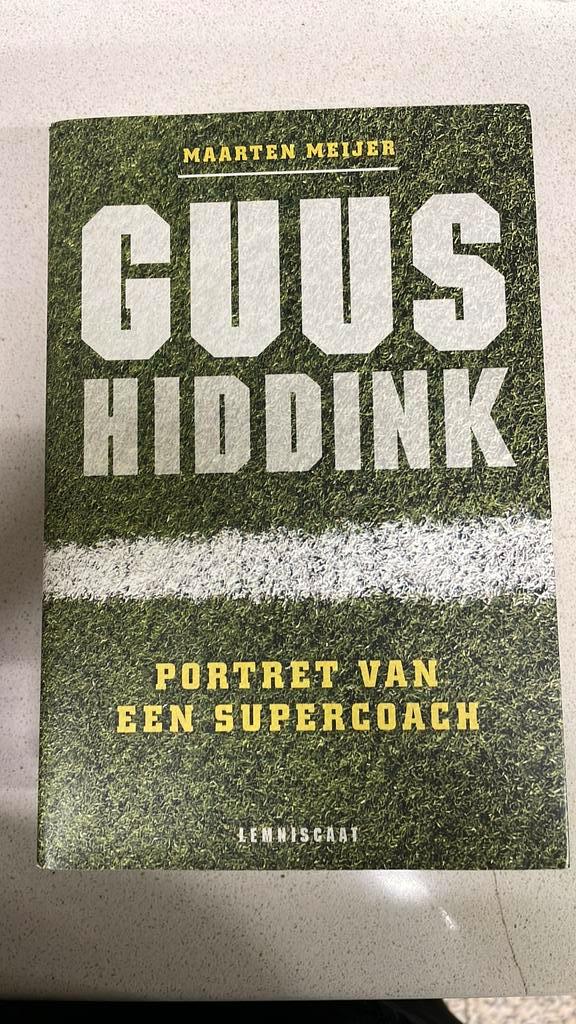 Maarten Meijer - Guus Hiddink, Boeken, Sportboeken, Zo goed als nieuw, Balsport, Ophalen of Verzenden