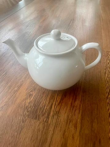 Douwe Egberts theepot aardewerk wit-ecru beschikbaar voor biedingen