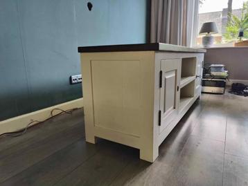 Tv meubel eiken 150cm beschikbaar voor biedingen