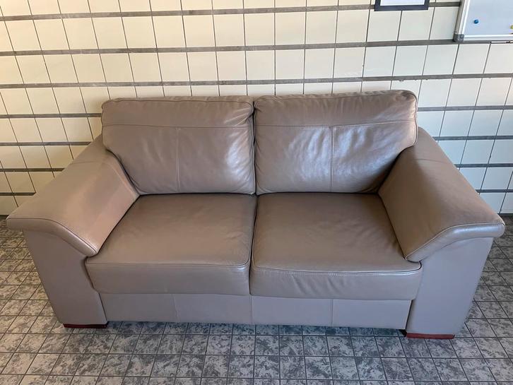 Mooie beige lederen 3- zits van Henders en Hazel, Huis en Inrichting, Banken | Bankstellen, Gebruikt, Rechte bank, Tweepersoons