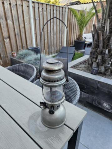 Prachtige complete petroleumlamp Hipolito H- 502 automatic beschikbaar voor biedingen