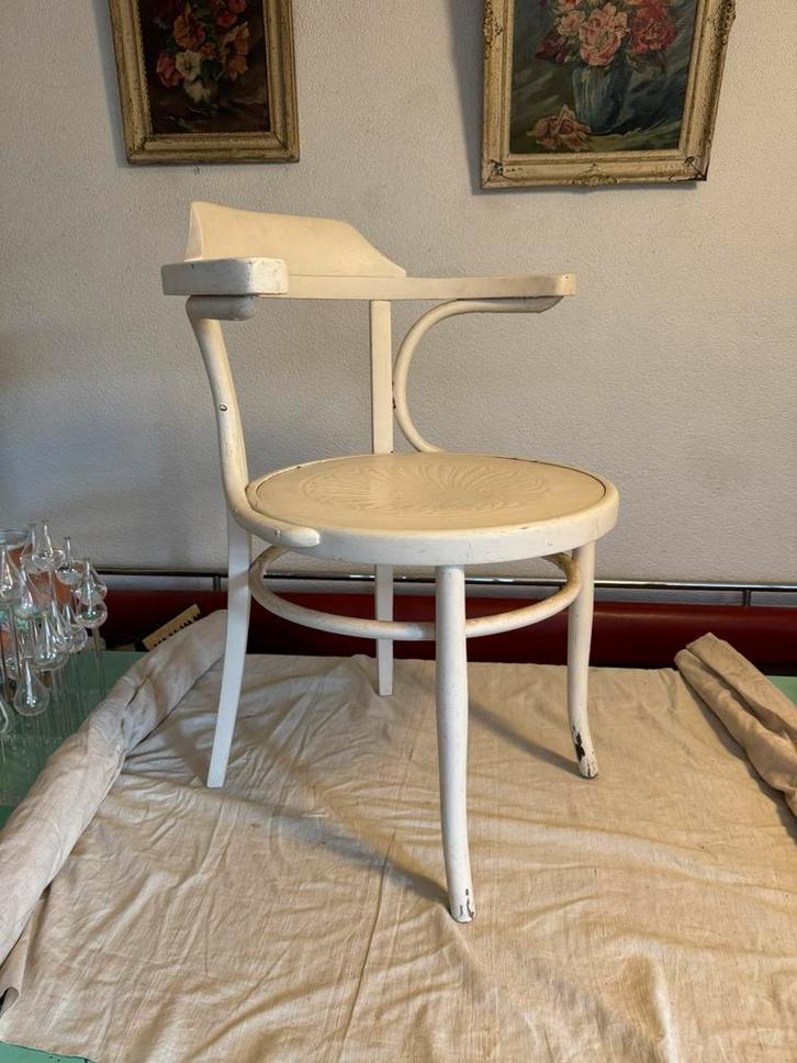 Thonet,Nr.3,Cafestoel,1900-30,Jugendstil,vintage,BISTROSTOEL, Antiek en Kunst, Antiek | Meubels | Stoelen en Banken, Ophalen of Verzenden