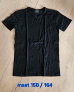 Shirt zwart v-hals maat 158, Ophalen of Verzenden, Zo goed als nieuw, Jongen, Shirt of Longsleeve