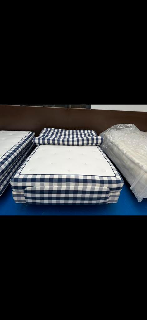 Hastens Elektrısche Boxspring 140x210 Medıum, Antiek en Kunst, Antiek | Meubels | Stoelen en Banken, Ophalen