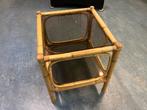 Vintage Rotan bijzettafel met gerookt glas, Ophalen, Gebruikt, 50 tot 100 cm, 50 tot 100 cm