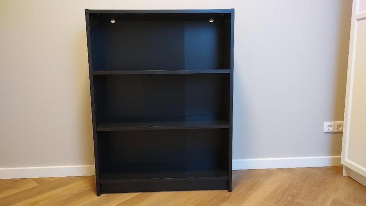 Zwarte IKEA BILLY kast, Huis en Inrichting, Kasten | Boekenkasten, Gebruikt, 50 tot 100 cm, 100 tot 150 cm, 25 tot 50 cm, Met plank(en)