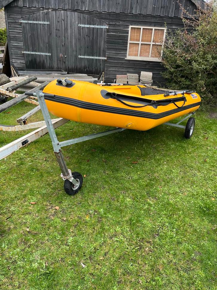 Aquaparx 330 Rubberboot + 2.5pk Motor & Trailer, Watersport en Boten, Rubberboten, Gebruikt, Overige merken, Hout, Minder dan 70 pk
