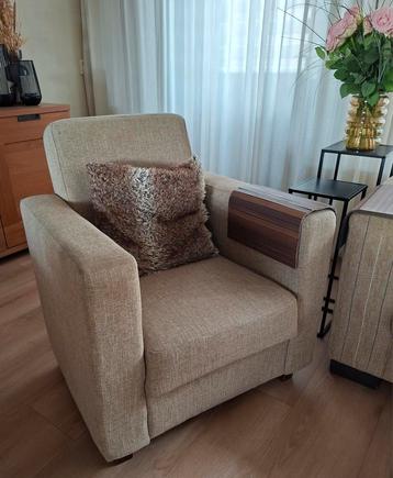 Gratis stoel / fauteuil beschikbaar voor biedingen
