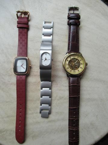 HORLOGE Dames nieuw zie beschrijving  mooi elegant € 40 beschikbaar voor biedingen