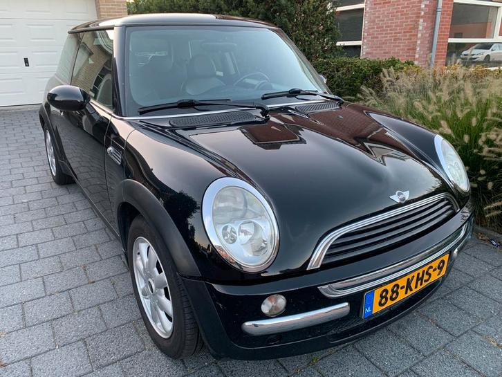 Mini 1.6 16V ONE 2002 Zwart, Auto's, Mini, Particulier, One, Benzine, C, Hatchback, Handgeschakeld, Geïmporteerd, Zwart, Voorwielaandrijving