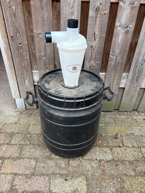 Cycloon Stofafscheider op Ton, Doe-het-zelf en Verbouw, Overige Doe-het-zelf en Verbouw, Gebruikt, Ophalen