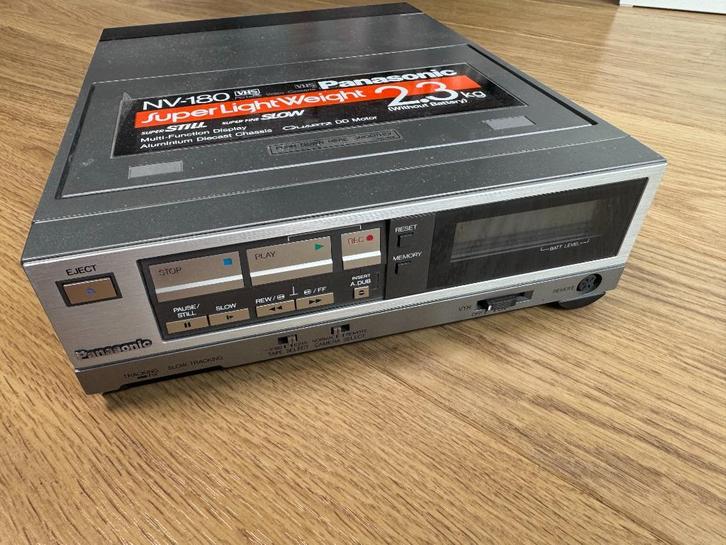 Panasonic NV-180 portable VHS video cassette recorder, Audio, Tv en Foto, Videospelers, Gebruikt, VHS-speler of -recorder, Ophalen of Verzenden