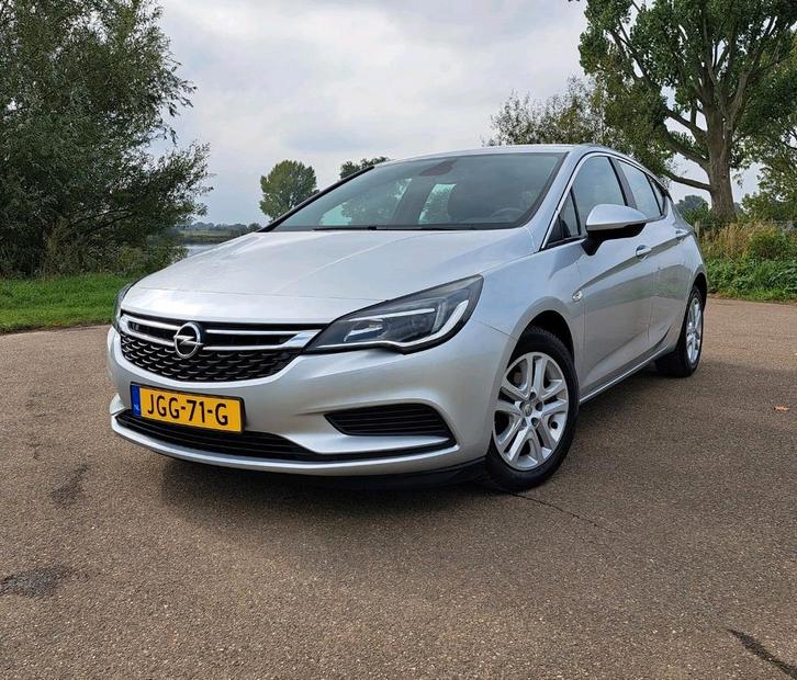 Opel Astra 1.6 Cdti AdBlue euro 6! Schoon, zuinig! Nieuwst !, Auto's, Opel, Particulier, Astra, Diesel, Hatchback, Handgeschakeld