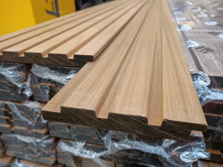 Thermo Wood 20x130mm Rhombus Rabat Ayous 425cm, Tuin en Terras, Palen, Balken en Planken, Nieuw, Planken, 250 cm of meer, Ophalen of Verzenden