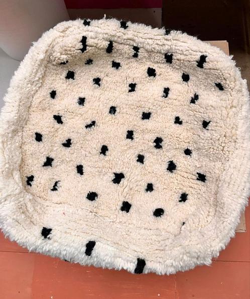 Nieuw Marrokaans handgemaakte kattenkussen, vloerkussen poef, Dieren en Toebehoren, Kattenmanden, Nieuw, Wol, Ophalen of Verzenden