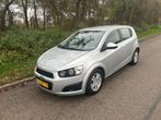 Chevrolet Aveo 1.2 5-DEURS 2013 !!, Auto's, Chevrolet, 4 cilinders, 1039 kg, 1229 cc, Origineel Nederlands