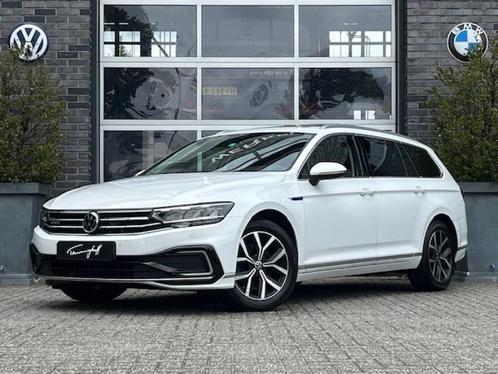 Volkswagen PASSAT VARIANT 1.4 TSI GTE PANO - CAMERA - TREKH., Auto's, Volkswagen, Bedrijf, Overige modellen, ABS, Adaptive Cruise Control