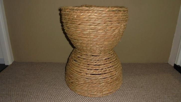 zgan rieten/touw mand bloempot 33H41cm, Tuin en Terras, Bloempotten, Zo goed als nieuw, Overige materialen, Binnen, Minder dan 40 cm