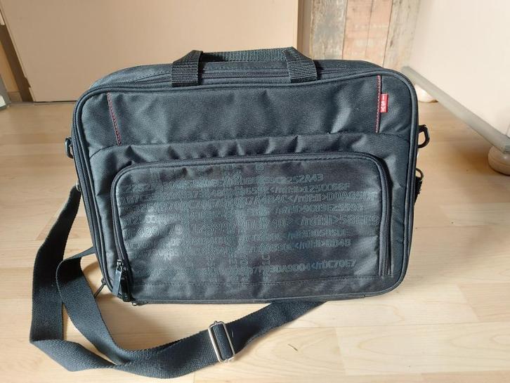 Laptop tas merk ISY, Computers en Software, Laptoptassen, Nieuw, 14 inch, Ophalen of Verzenden