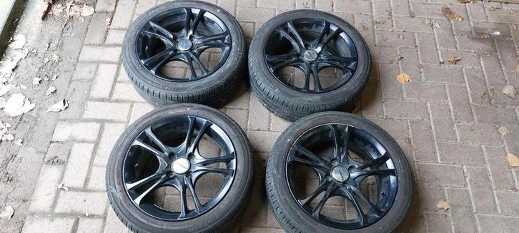 15inch velgen 4x100, Auto-onderdelen, Banden en Velgen, Banden en Velgen, Zomerbanden, 15 inch, 175 mm, Personenwagen, Gebruikt