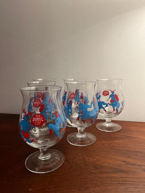 2 Piet Parra Duvel bierglazen / woei supreme huf glas stussy, Verzamelen, Glas en Borrelglaasjes, Zo goed als nieuw, Bierglas
