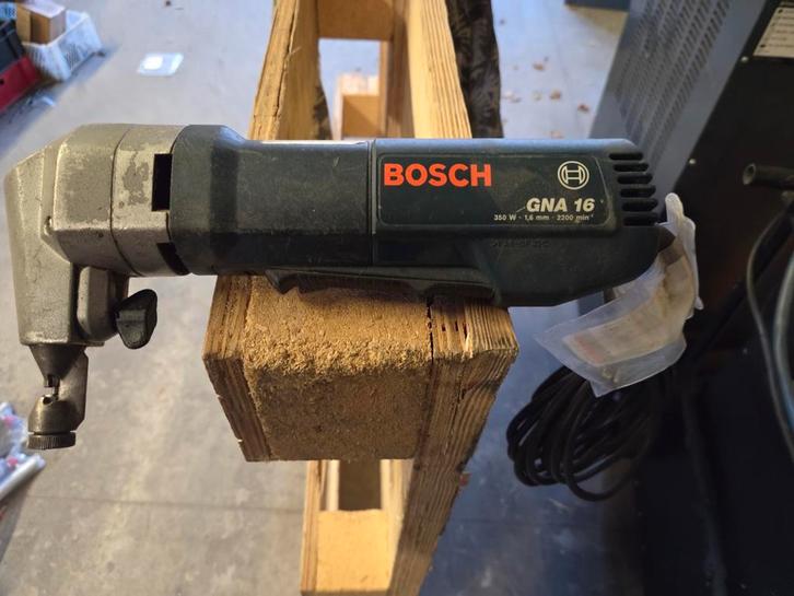 Bosch knabbelschaar gna 16, Doe-het-zelf en Verbouw, Gereedschap | Handgereedschap, Ophalen