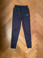 Nike donkerblauwe sportbroek Dri-fit 146-158, Kinderen en Baby's, Kinderkleding | Maat 146, Jongen of Meisje, Ophalen of Verzenden