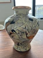 Decoratieve Aardewerk Vaas - 28cm Hoog, 24cm Doorsnede, Antiek en Kunst, Ophalen of Verzenden