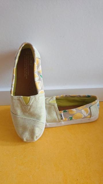 Tom's schoenen / instappers, maat 35 (35,5) beschikbaar voor biedingen