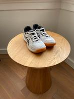 Asics Upcourt 3 Zaalschoenen, Ophalen of Verzenden, Gedragen, Asics, Wit