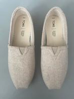 Nieuwe gevoerde Toms beige maat 41, Ophalen of Verzenden, Nieuw, Beige