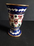 Vaasje Gemerkt Majolica Holland 116 (zie foto), Gebruikt, Overige kleuren, N.v.t., N.v.t.