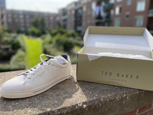 Ted Baker sneakers. Nieuw in doos., Kleding | Heren, Schoenen, Nieuw, Sneakers of Gympen, Wit, Ophalen of Verzenden