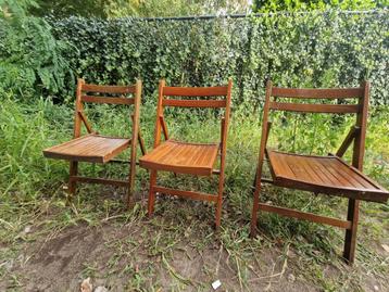 3 Houten Klapstoeltjes - Handig & Compact beschikbaar voor biedingen