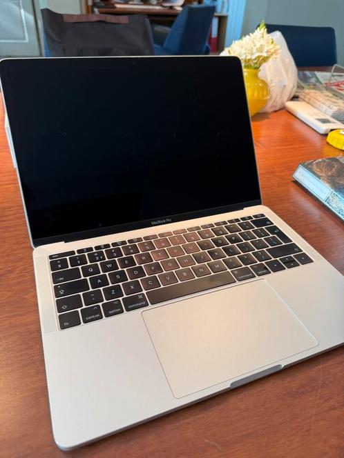 MacBook Pro 13-inch 2017, Computers en Software, Apple Macbooks, Zo goed als nieuw, MacBook Pro, 13 inch, 2 tot 3 Ghz, 256 GB