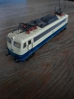 Roco DB eloc in blauw beige kleuren BR110 401 7, Gebruikt, Ophalen of Verzenden, Roco, Analoog