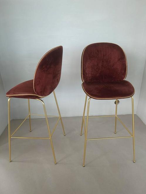 Gubi Beetle barstool (2 stuks), Huis en Inrichting, Stoelen, Gebruikt, Metaal, Stof, Ophalen