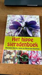 M.J. Bonthuis - Het hippe sieradenboek, M.J. Bonthuis; M. Wierda; J. Bonthuis, Ophalen of Verzenden, Zo goed als nieuw