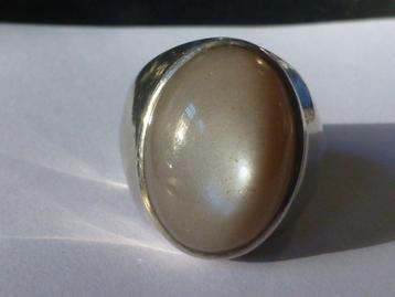 Modern Design handgesmede Zilveren Ring MAANSTEEN beschikbaar voor biedingen
