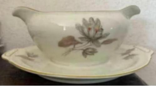Antieke sauskom bloem; 21*18,5*7-8 cm; Royal Ivory KPM, Antiek en Kunst, Antiek | Servies los, Ophalen of Verzenden