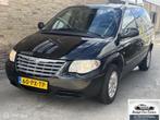 Chrysler Voyager 3.3i V6 SE Luxe 7 pers Automaat, Auto's, Chrysler, 3301 cc, 450 kg, Gebruikt, 7 stoelen