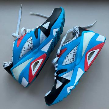 Nike mt 42 beschikbaar voor biedingen