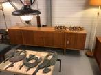 Vintage dressoir notenhout / messing 225x50x80, Huis en Inrichting, Gebruikt, Ophalen of Verzenden