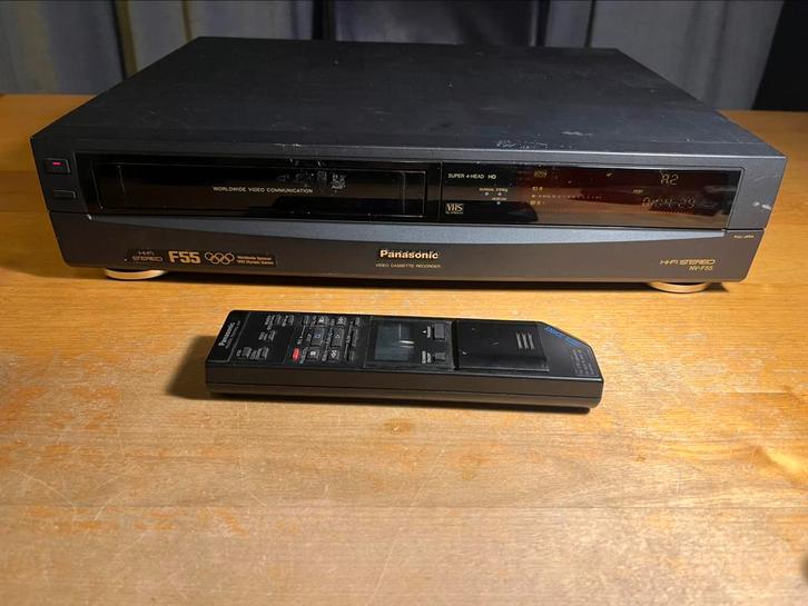 Panasonic editing video recorder met afstand bediening, Audio, Tv en Foto, Videospelers, Gebruikt, VHS-speler of -recorder, Ophalen of Verzenden