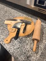 Pizza set – pizzaplank, pizzames, deegroller & borstel, Ophalen, Zo goed als nieuw